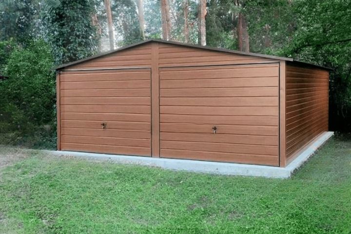 Garaż blaszany 2 × 3 m na motocykl